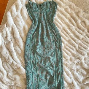 HOUSE OF CB JOELLE FOREST LACE MIDI DRESS